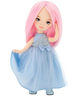 Απαλή κούκλα Orange Toys Sweet Sisters - Billie με σατέν μπλε φόρεμα, 32 cm