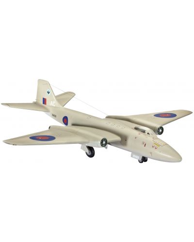 Συναρμολογημένο μοντέλο στρατιωτικού αεροσκάφους Revell - Canberra PR.9 (04281) - 1