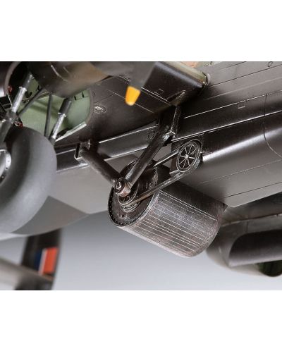 Συναρμολογημένο μοντέλο στρατιωτικού αεροσκάφους Revell - Avro Lancaster DAMBUSTERS (04295) - 3