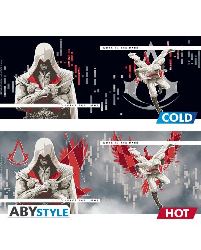 Κούπα με θερμικό εφέ ABYstyle Games: Assassin's Creed - The Assassins, 460 ml - 2