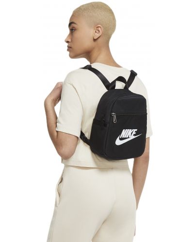 Γυναικείο σακίδιο πλάτης Nike - Sportswear Futura 365, 6 l, μαύρο - 5