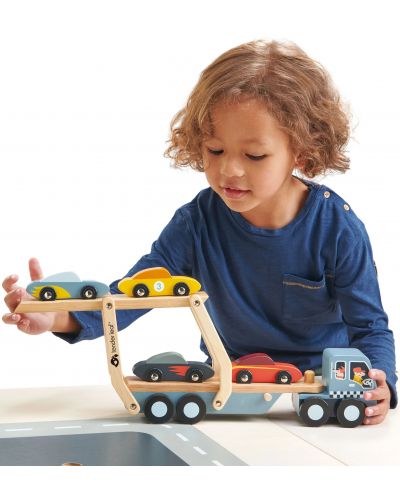 Ξύλινο σετ παιχνιδιού Tender Leaf Toys -Μεταφορέας αυτοκινήτων με 4 αυτοκίνητα - 5