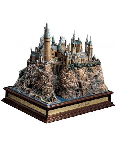 Διόραμα The Noble Collection Movies: Harry Potter - Hogwarts, 33 cm - 1