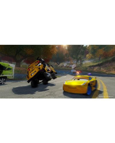 Cars 3: Driven to Win (PS4) - 4
