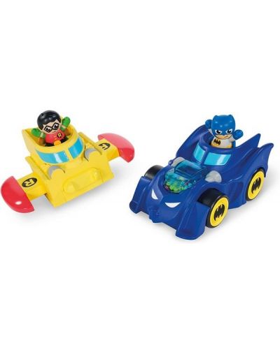 Σετ παιχνιδιού 3 σε 1Tomy Toomies - Batmobile,με 2 φιγούρες - 5