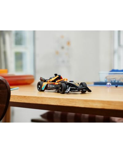 Κατασκευαστής LEGO Technic - Neom McLaren Formula E (42169) - 10