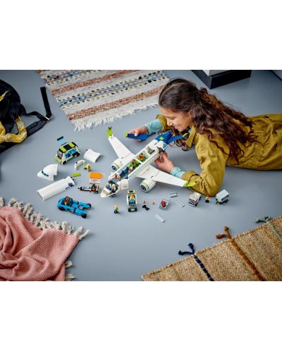Κατασκευαστής LEGO City - Επιβατικό αεροπλάνο (60367) - 9