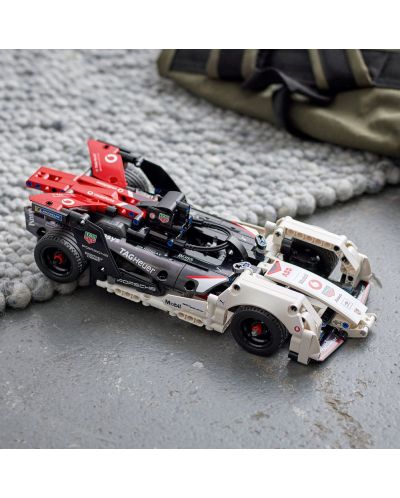 Κατασκευαστής Lego Technic - Formula E Porsche 99X Electric (42137) - 6