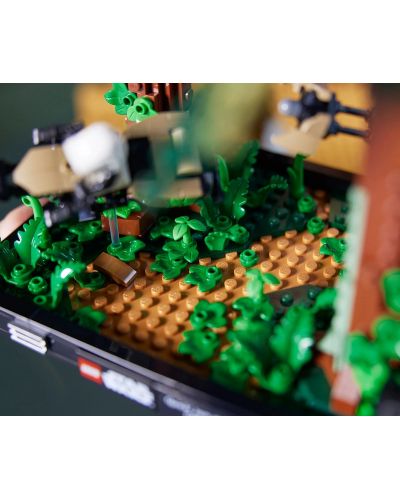 Κατασκευαστής LEGO Star Wars - Διόραμα της καταδίωξης του Endor (75353) - 5