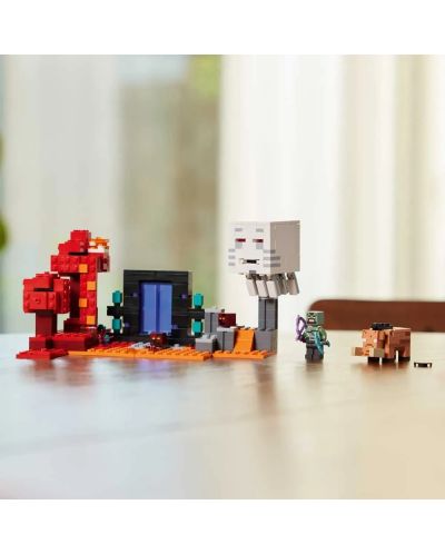 Κατασκευαστής  LEGO Minecraft - Ενέδρα από την πύλη προς την Κόλαση (21255) - 9