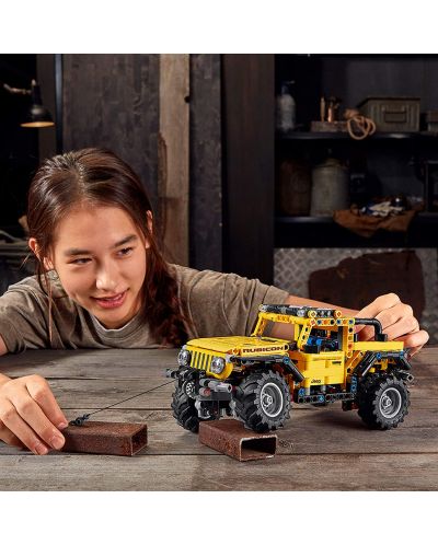 Κατασκευή Lego Technic - Jeep Wrangler (42122) - 3