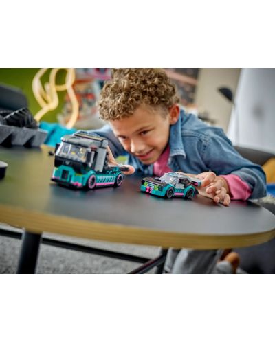 Κατασκευαστής LEGO City - Αγωνιστικό αυτοκίνητο και φορτηγό μεταφοράς αυτοκινήτων(60406) - 8