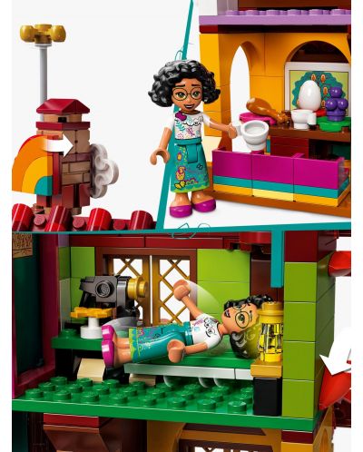 Κατασκευαστής Lego Disney - Madrigal House (43202) - 4
