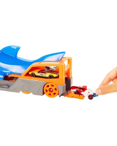 Σετ  Mattel Hot Wheels -Μεταφορέας αυτοκινήτου καρχαρίας, με 1 αυτοκίνητο - 8