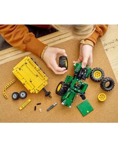 Κατασκευαστής  Lego Technic - John Deere 9620R 4WD Tractor (42136) - 8