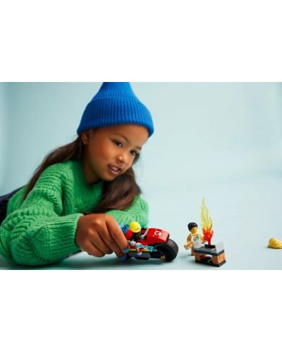 Κατασκευαστής LEGO City - Πυροσβεστική μοτοσυκλέτα διάσωσης (60410) - 6