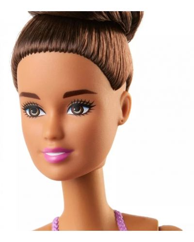 Κούκλα Mattel Barbie - Μπαλαρίνα με καστανά μαλλιά και μωβ φόρεμα - 4