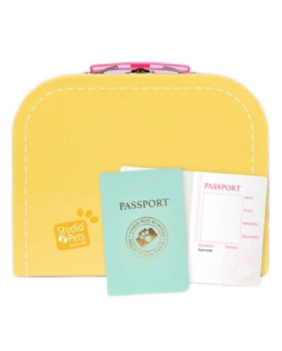 Βαλίτσα για λούτρινα παιχνίδια Studio Pets -Με διαβατήριο, 16 εκ., κίτρινο - 3