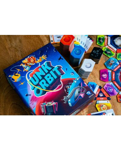 Επιτραπέζιο παιχνίδι Junk Orbit - Οικογενειακό  - 5
