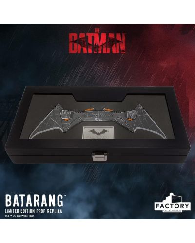Ρεπλίκα Factory DC Comics: Batman - Batarang (Limited Edition), 36 cm - 9