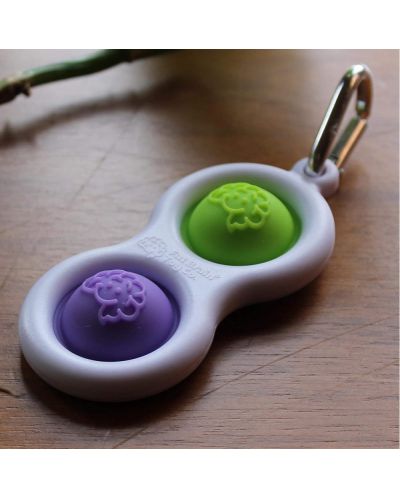 Αισθησιακό παιχνίδι - μπρελόκ Tomy Fat Brain Toys - Simple Dimple, πράσινο/μωβ - 2