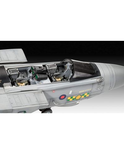 Συναρμολογημένο μοντέλο Revell Στρατιωτικό: Αεροσκάφος - Tornado GR.4 Farewell - 2