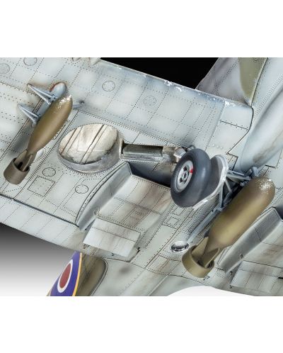 Συναρμολογημένο μοντέλο  Revell - Αεροσκάφος Supermarine Spitfire Mk.IXc (03927). - 4