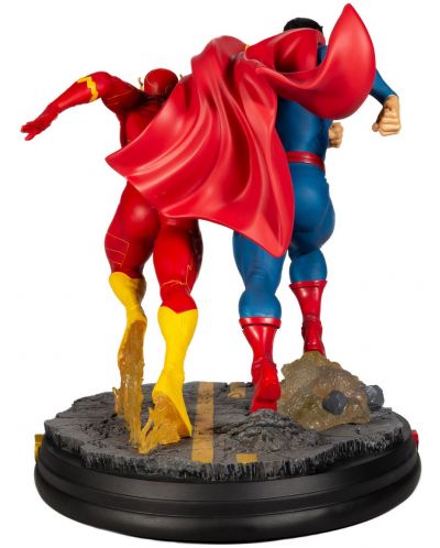 Αγαλματίδιο DC Direct DC Comics: Justice League - Superman & The Flash Racing (2nd Edition), 26 cm - 2