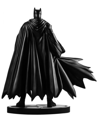 Αγαλματίδιο McFarlane DC Comics: Batman - Batman (Black & White) (DC Direct) (By Lee Weeks), 19 cm - 4