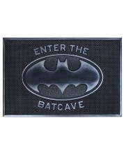 Χαλάκι πόρτας Pyramid DC comics: Batman - Welcome To The Batcave