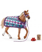 Σετ φιγούρες Schleich Horse Club - Αγγλικό καθαρόαιμο άλογο με κουβέρτα