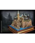 Διόραμα The Noble Collection Movies: Harry Potter - Hogwarts, 33 cm - 2t