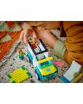 Κατασκευαστής LEGO City - Ασθενοφόρο έκτακτης ανάγκης και snowboarder(60403) - 8t