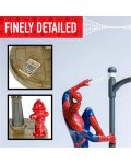 Λάμπα Paladone Marvel: Spider-Man - Spidey on Lamp, 33 cm - 4t