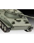 Συναρμολογημένο μοντέλο Revell Στρατιωτικά: Άρματα μάχης - PT-76B - 4t