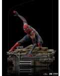 Αγαλματίδιο Iron Studios Marvel: Spider-Man - Spider-Man (Peter #1), 19 cm - 2t