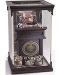 Αγαλματίδιο The Noble Collection Movies: Harry Potter - Gringotts Goblin (Magical Creatures), 19 εκ - 1t