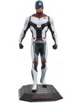 Αγαλματάκι Diamond Select Marvel: Avengers - Captain America (Team Suit), 23 cm - 1t